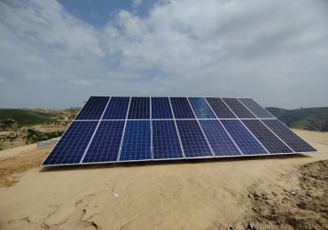 陝西省楡林市梓州県の3kW/4kW/5.5kWソーラーポンプシステム